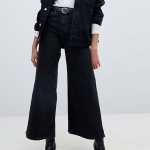 High waisted black wide leg jeans